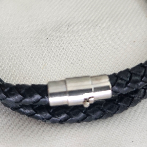 Men's Leather Bracelet - Picture 3 of 3